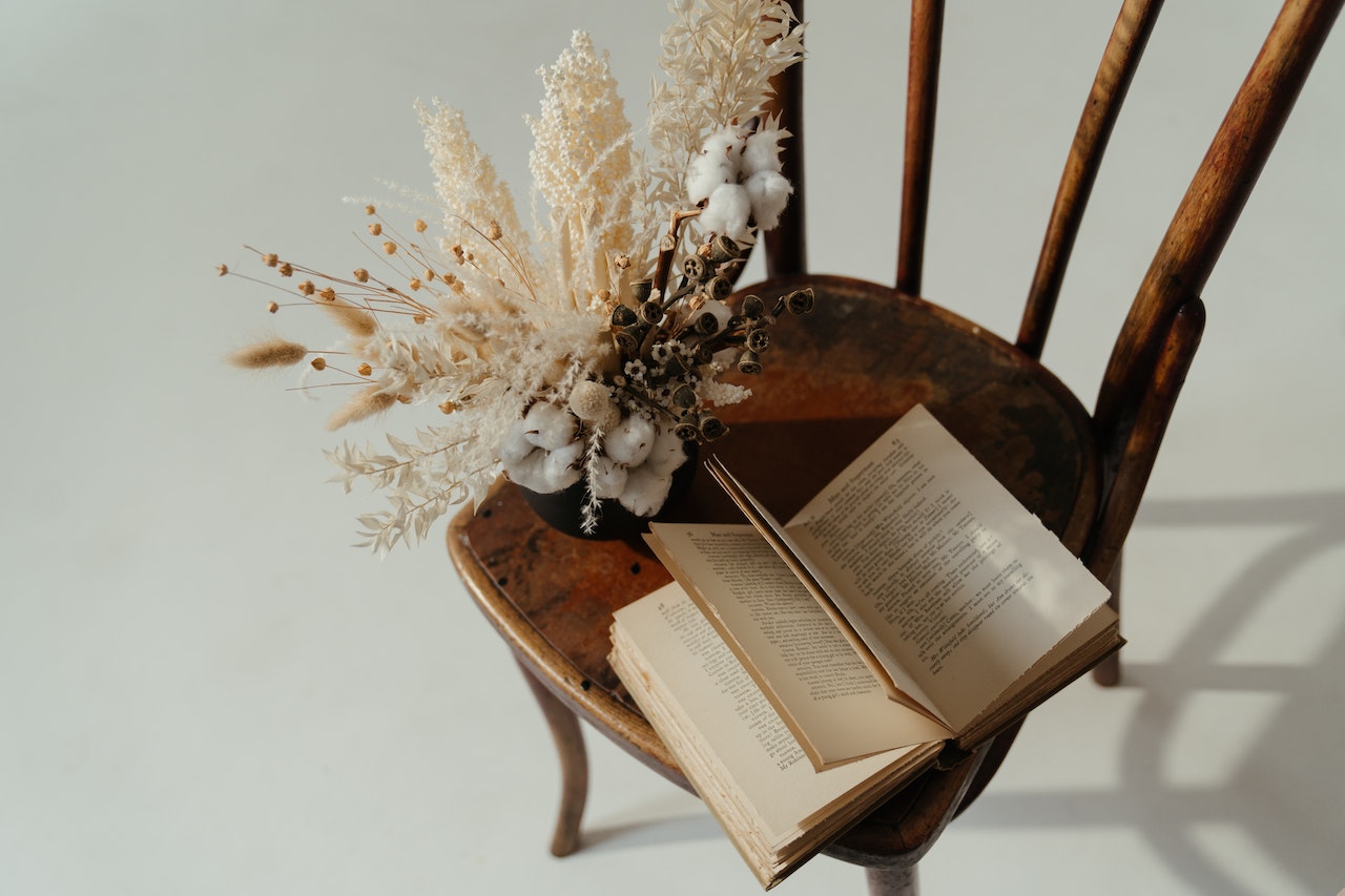 Какие книги мы чаще всего перечитываем после школы – свежий рейтинг ЛитРеса.