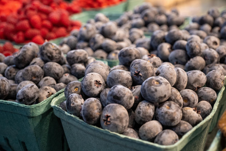 Нутрициолог ответила, какие продукты необходимо есть летом